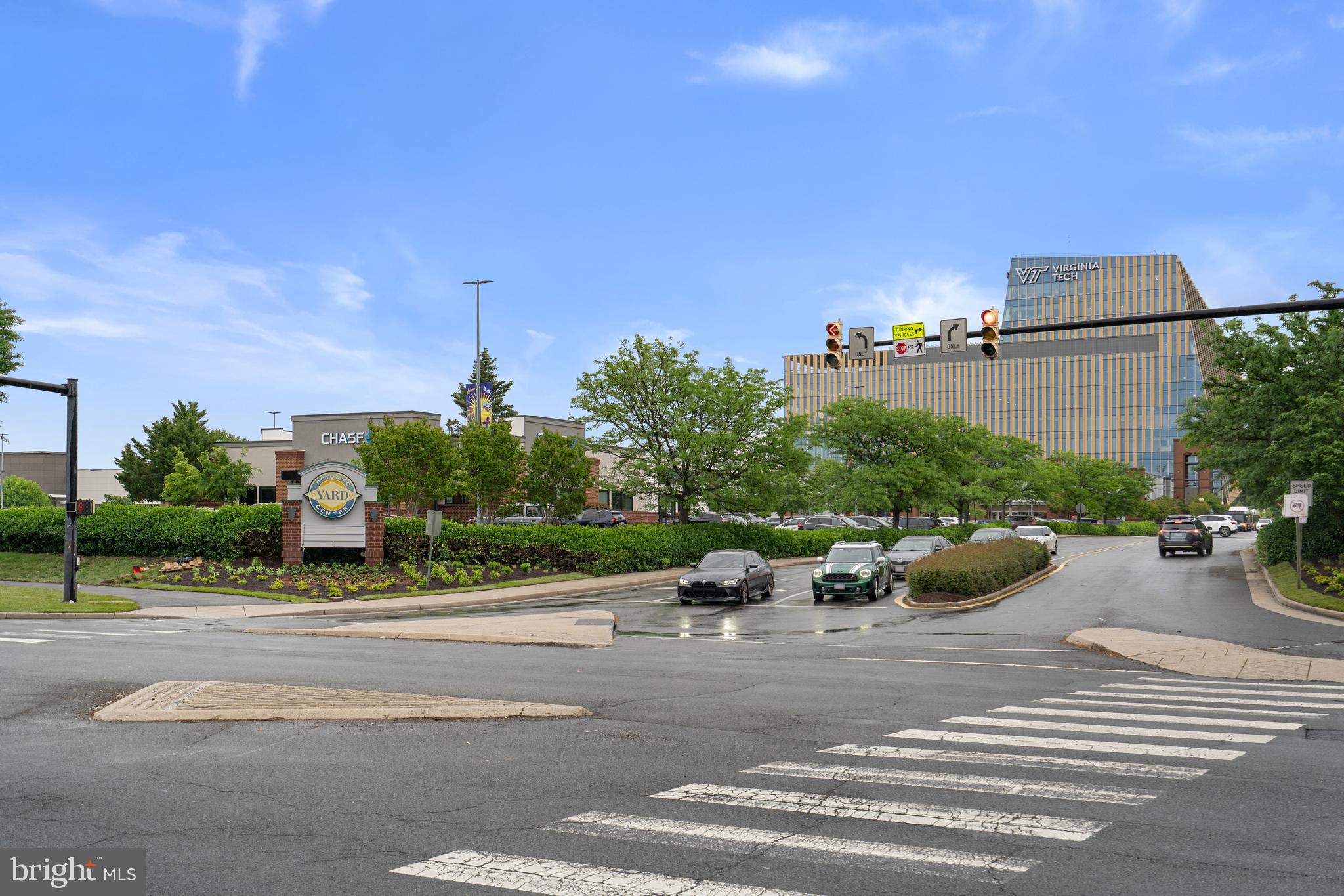 181 East Reed Avenue, Unit 412 Alexandria, VA 22305 - Photo 28 of 38 Potomac Yard Shopping