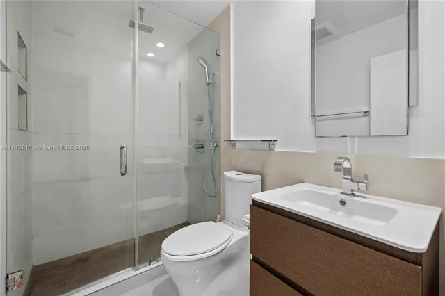 $575,000 | 2715 Tigertail Avenue, Unit 102, Miami, FL 33133