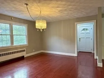 $4,600 | 3 Alaska Avenue, Unit 1, Bedford, MA 01730