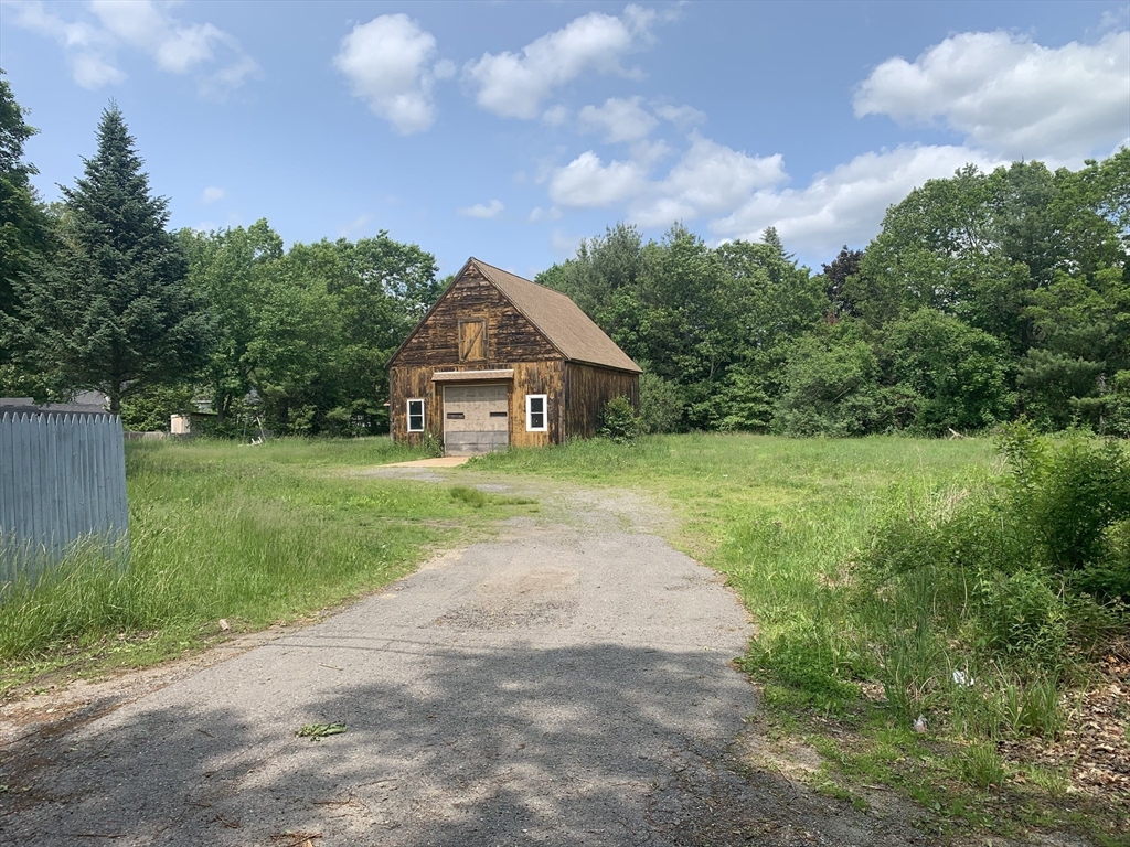 6 Mcnulty Road Bolton, MA 01740 - Photo 4 of 5