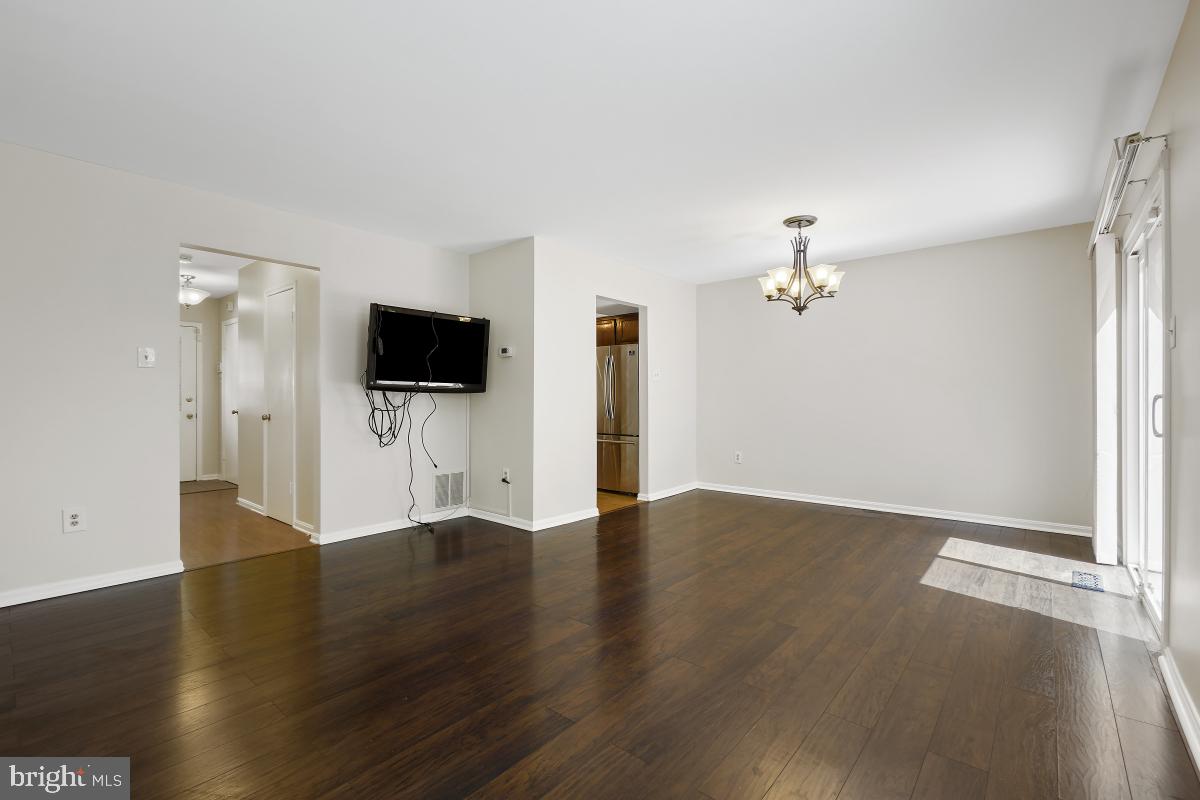 15025 Travert Way Silver Spring, MD 20906 - Photo 13 of 30