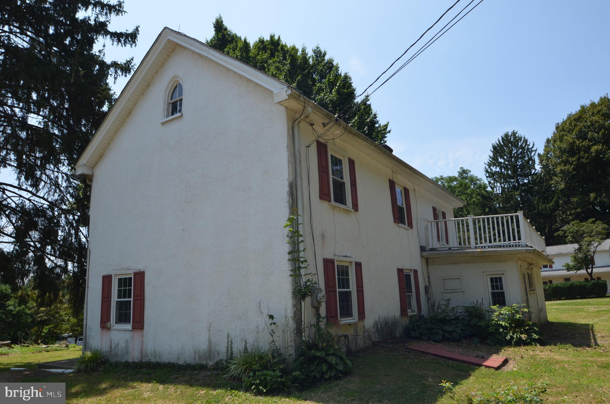 470 Rosehill Road West Grove, PA 19390 - Photo 4 of 11 Side view of main house