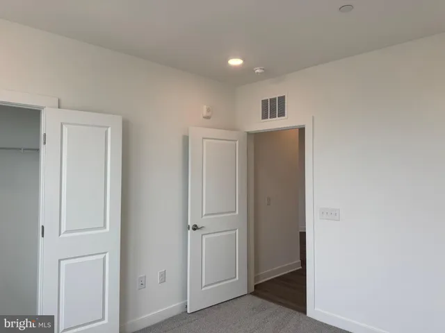 $2,700 | 21731 Dovekie Terrace, Unit 408, Ashburn, VA 20147