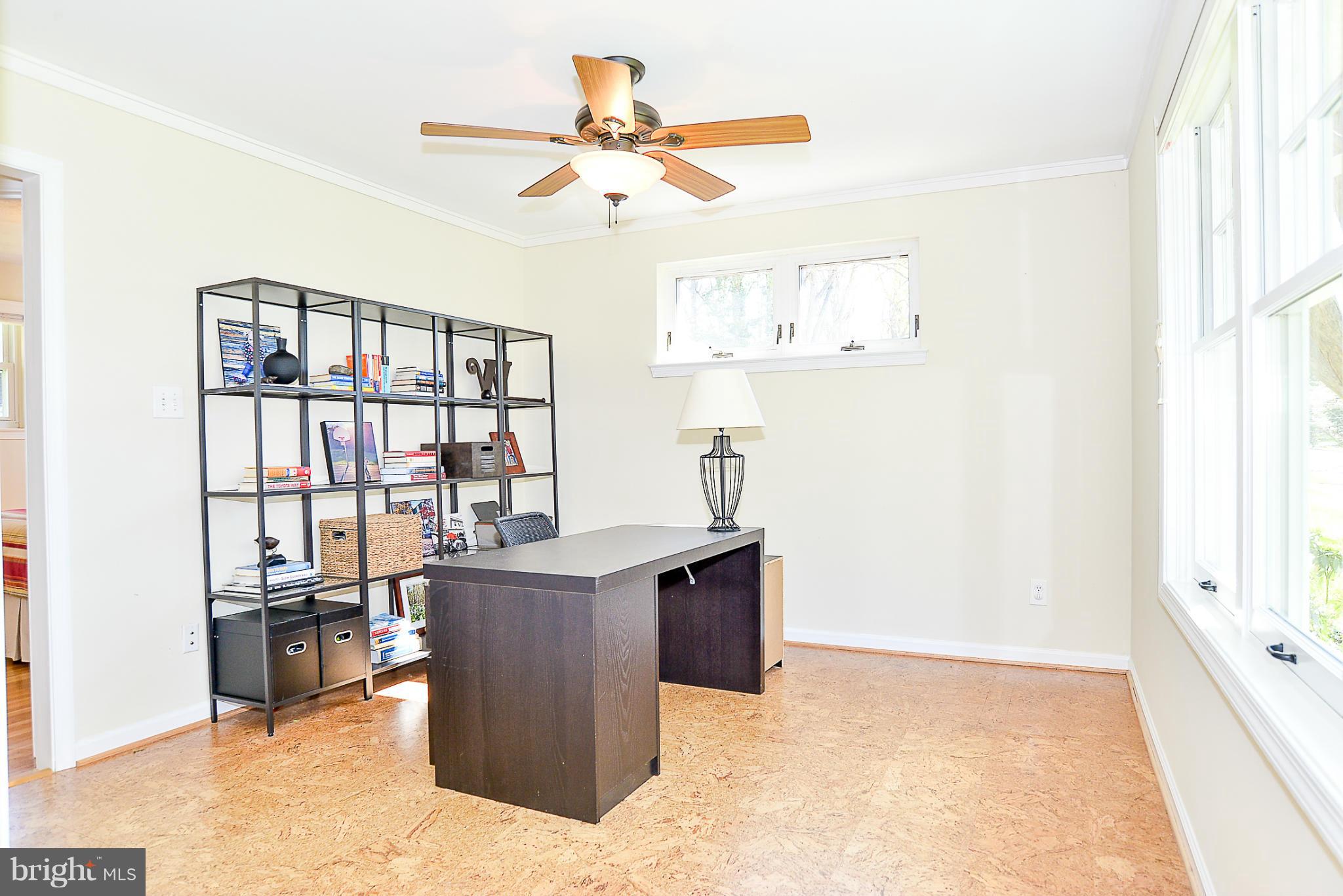 8718 Clydesdale Road Springfield, VA 22151 - Photo 16 of 30 Den/Study