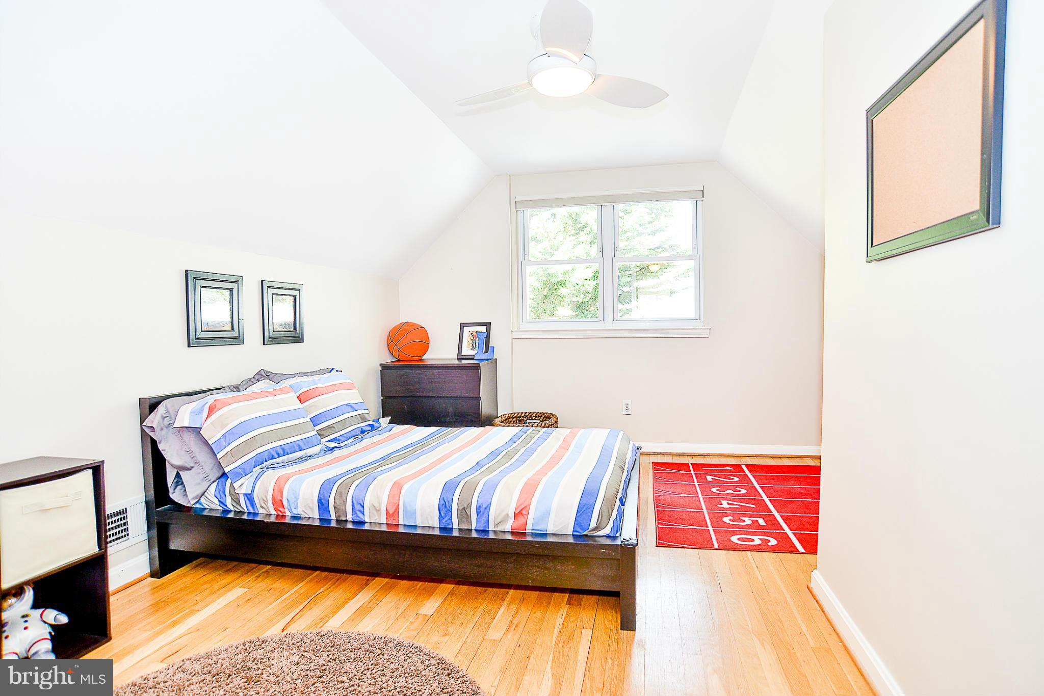 8718 Clydesdale Road Springfield, VA 22151 - Photo 18 of 30 Bedroom