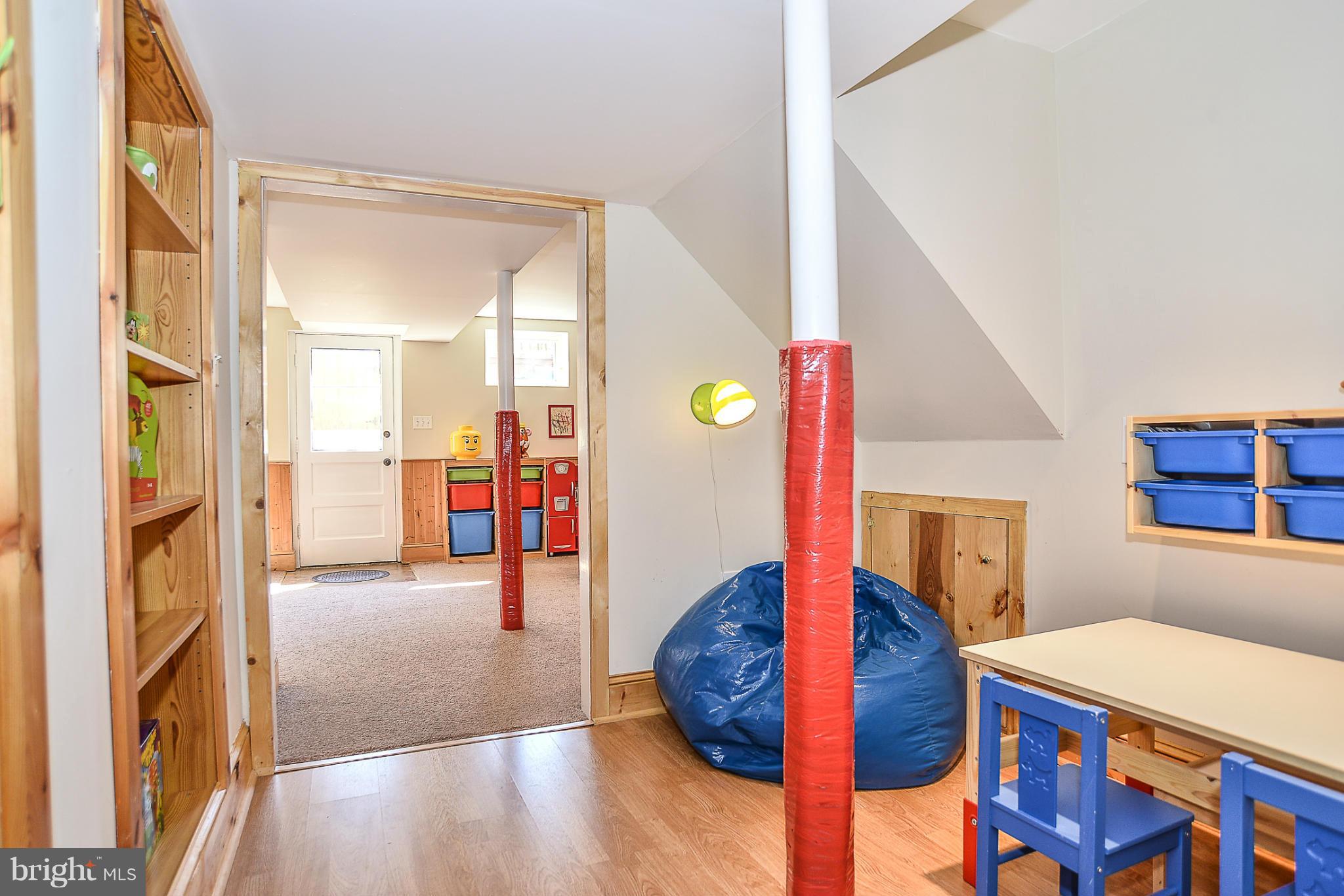 8718 Clydesdale Road Springfield, VA 22151 - Photo 23 of 30 Kid's Play Room