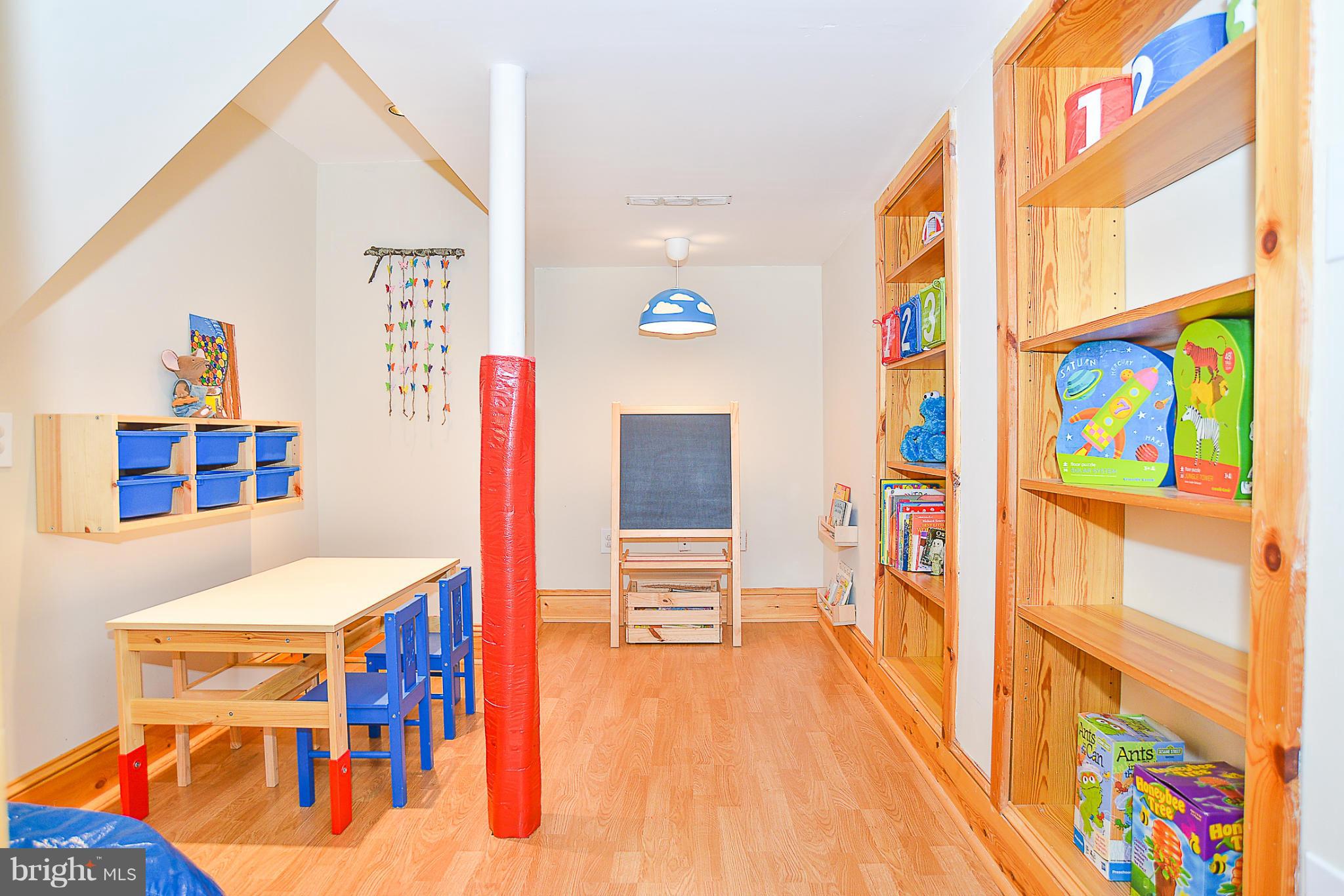 8718 Clydesdale Road Springfield, VA 22151 - Photo 24 of 30 Kids Play Room