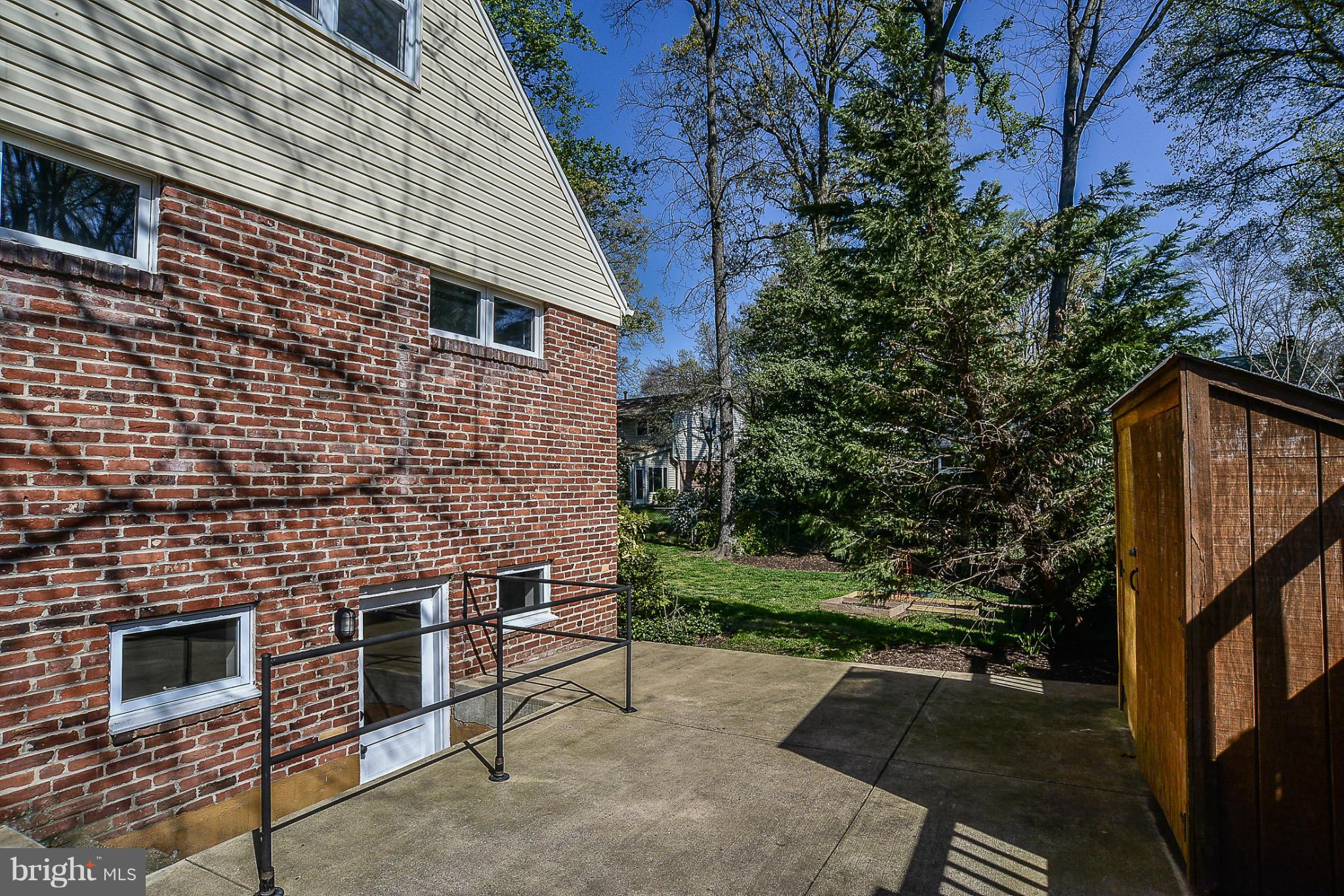 8718 Clydesdale Road Springfield, VA 22151 - Photo 28 of 30 2nd Patio