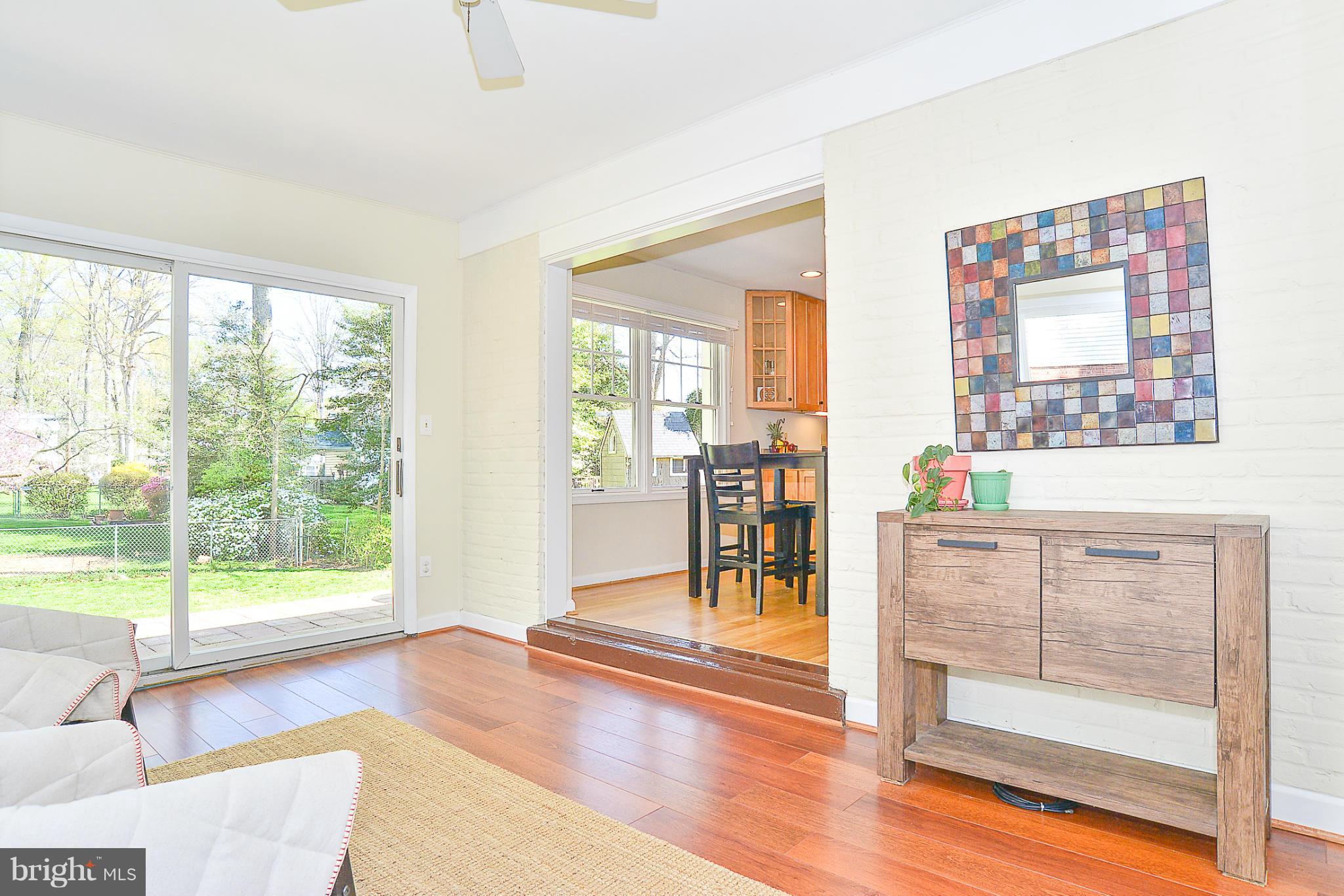 8718 Clydesdale Road Springfield, VA 22151 - Photo 9 of 30 Sunroom