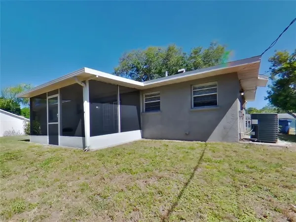 $2,029 | Undisclosed Address, Palmetto, FL 34221
