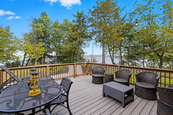 $989,900 | 74308 323rd Street, South Haven, MN 55382