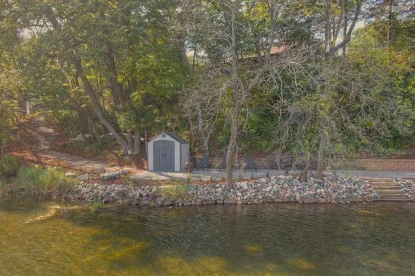 $989,900 | 74308 323rd Street, South Haven, MN 55382