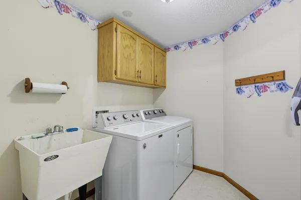 $989,900 | 74308 323rd Street, South Haven, MN 55382