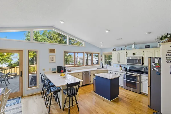 $989,900 | 74308 323rd Street, South Haven, MN 55382