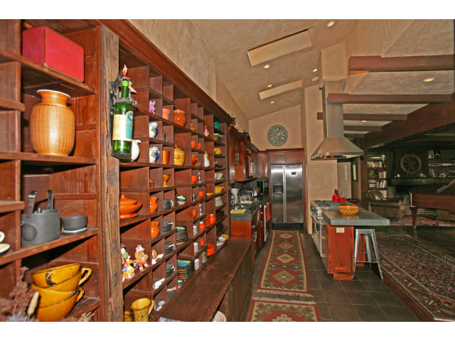 138 Mt Devon Road Carmel, CA 93923 - Photo 6 of 19 Gallery Image 6