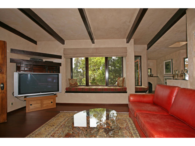 138 Mt Devon Road Carmel, CA 93923 - Photo 10 of 19 Gallery Image 10
