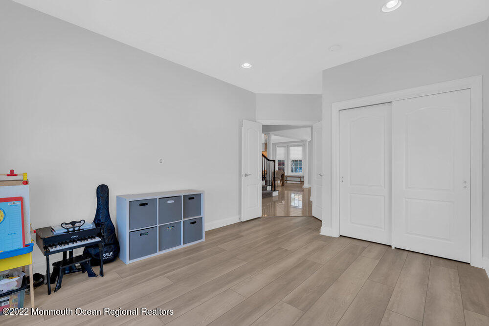 22 Bristol Road Manalapan, NJ 07726 - Photo 27 of 115 026_dsc08545