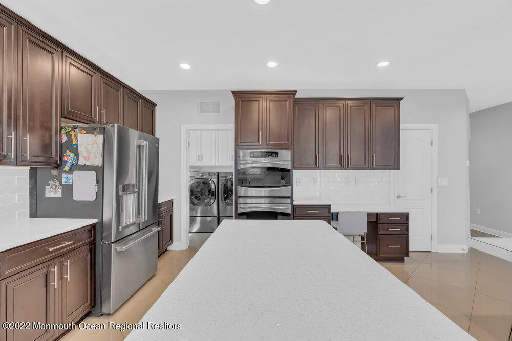 22 Bristol Road Manalapan, NJ 07726 - Photo 45 of 115 044_dsc08645