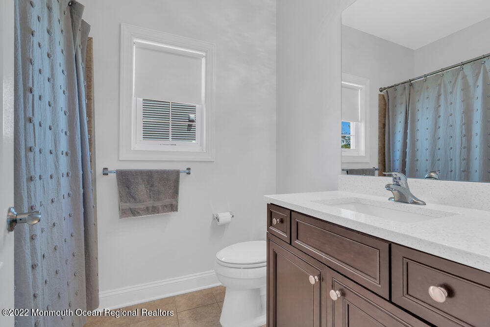 22 Bristol Road Manalapan, NJ 07726 - Photo 50 of 115 049_dsc08530