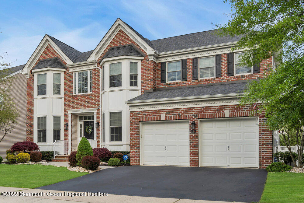 22 Bristol Road Manalapan, NJ 07726 - Photo 5 of 115 004_dsc09579-1_copy