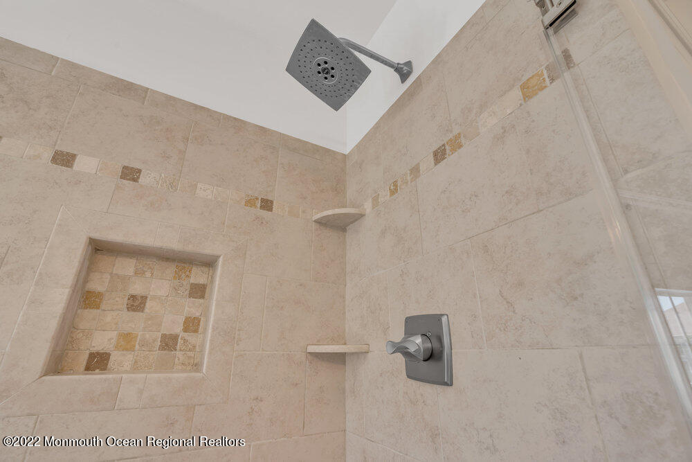 22 Bristol Road Manalapan, NJ 07726 - Photo 77 of 115 076_dsc08900