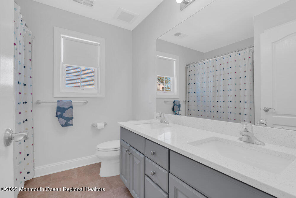 22 Bristol Road Manalapan, NJ 07726 - Photo 82 of 115 081_dsc08775