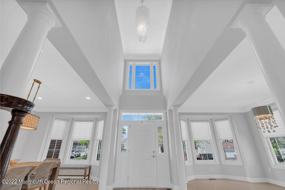 22 Bristol Road Manalapan, NJ 07726 - Photo 9 of 115 008_dsc08430