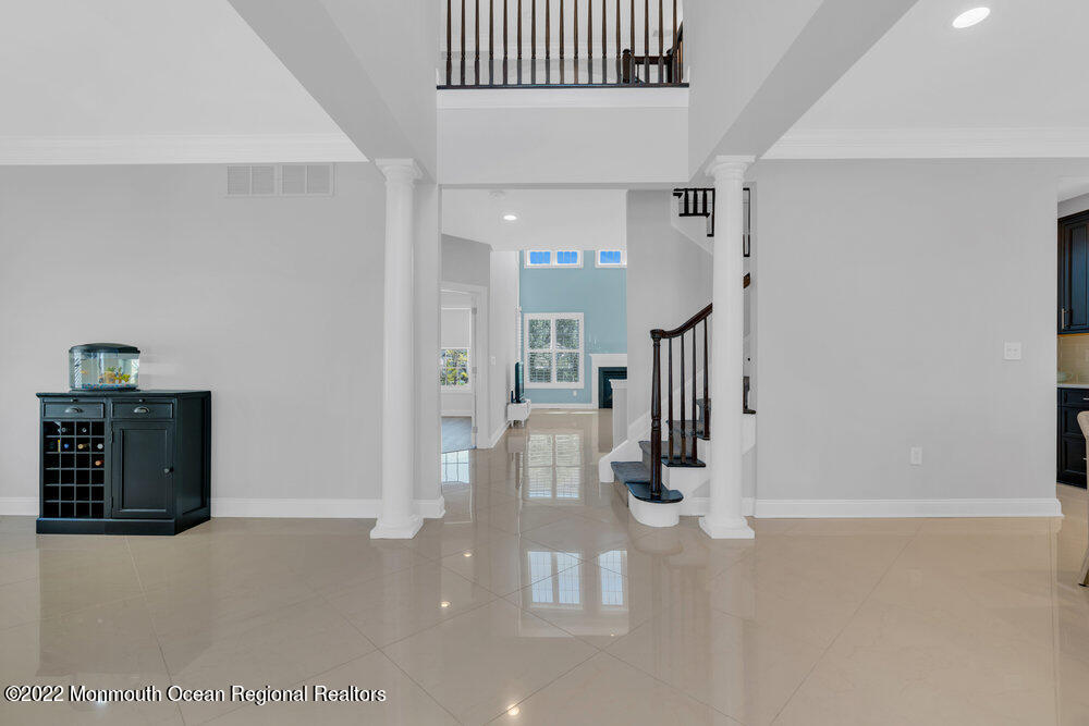 22 Bristol Road Manalapan, NJ 07726 - Photo 10 of 115 009_dsc08435
