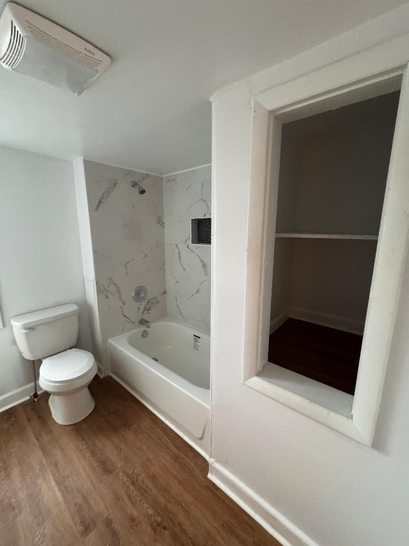 597 Seashore Road Erma, NJ 08204 - Photo 18 of 31 a bathroom with a toilet and a shower