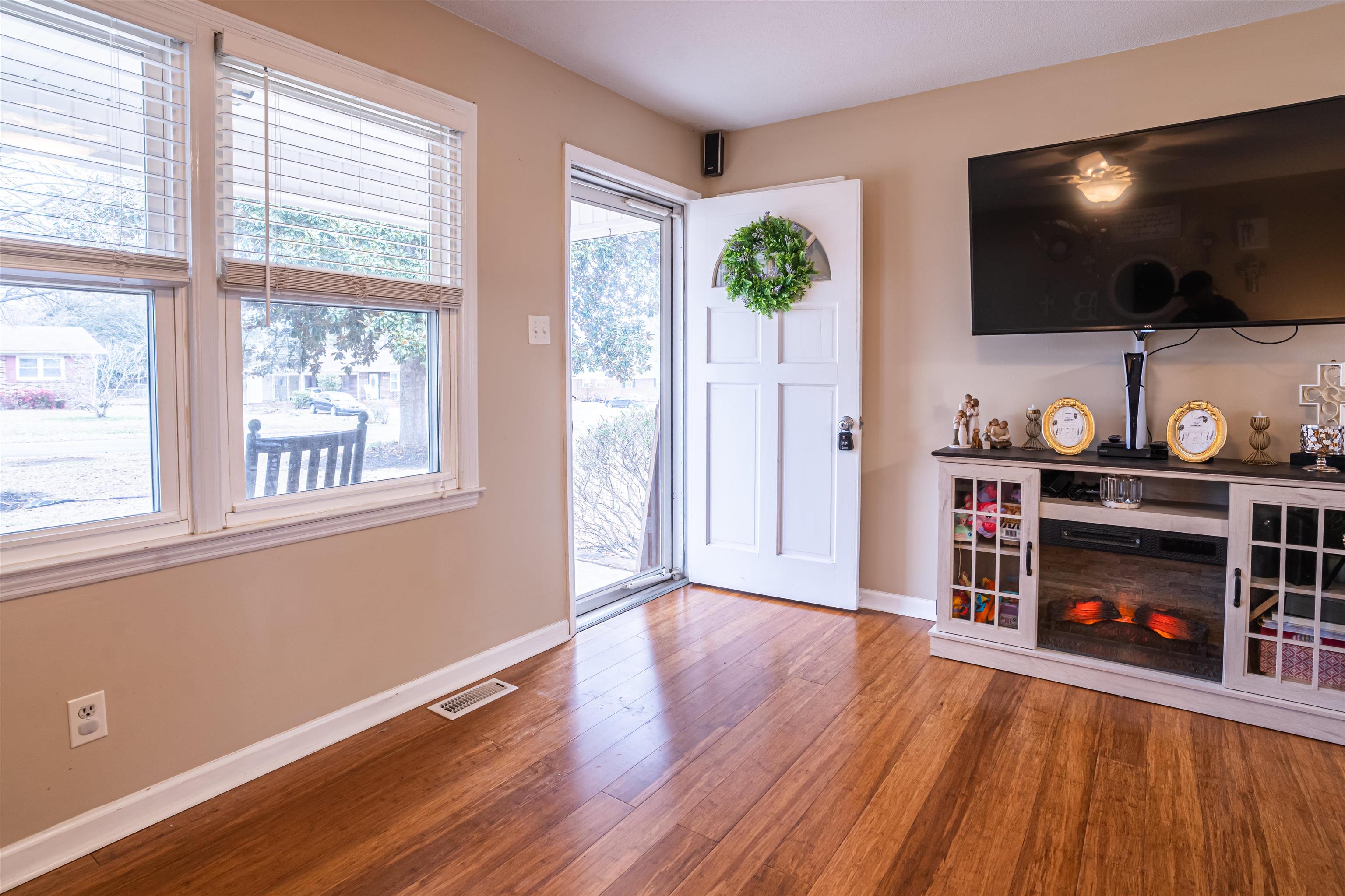 305 Mimosa Drive Gaffney, SC 29341 - Photo 6 of 50