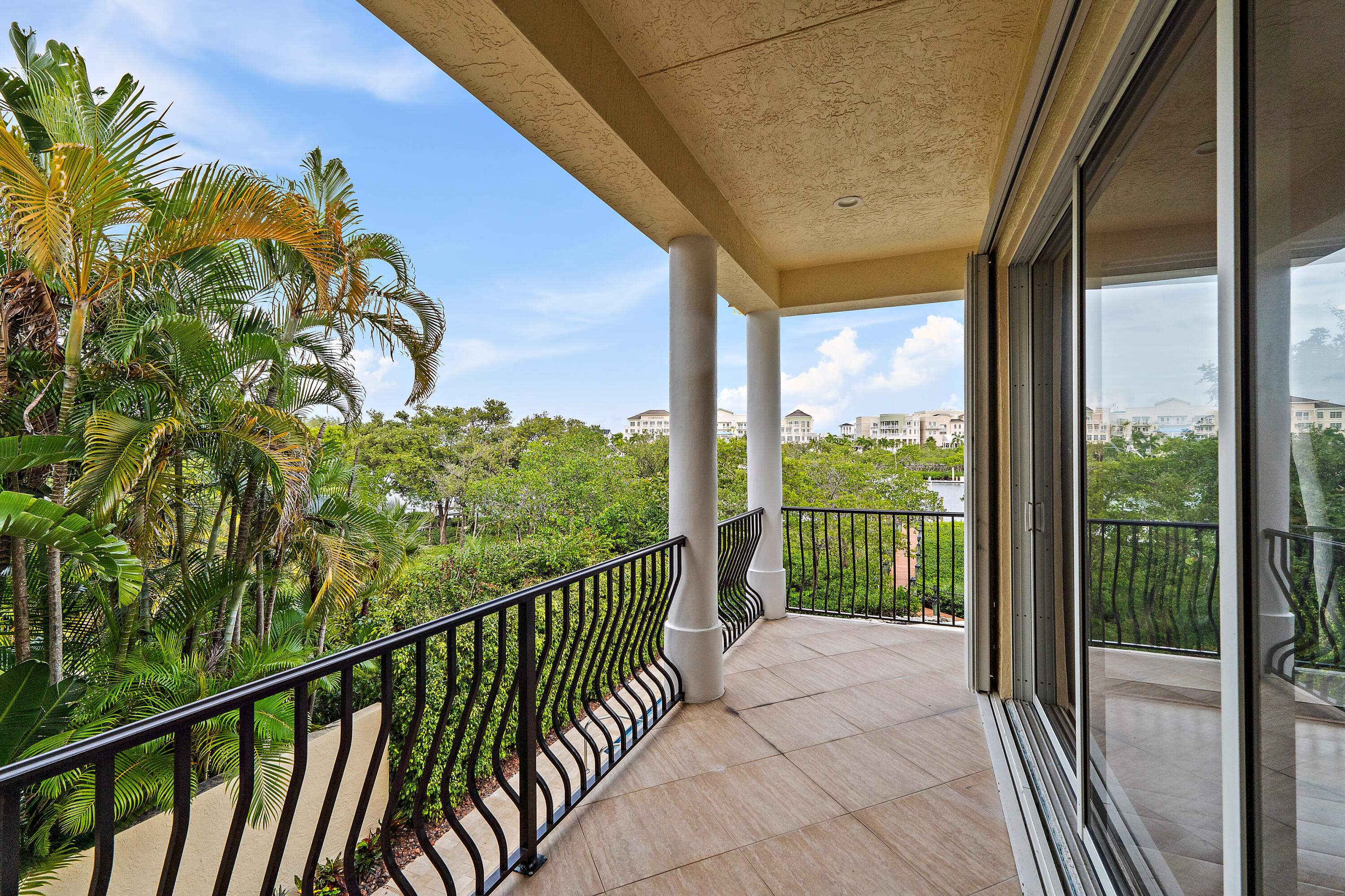 111 Fishermans Way Jupiter, FL 33477 - Photo 29 of 57 081-111FishermansWay-Jupiter-FULL