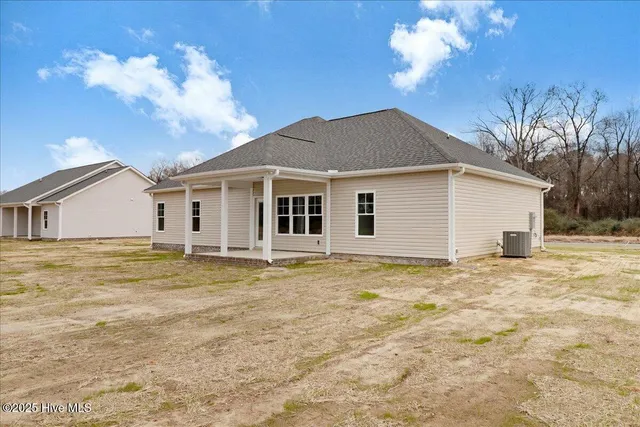 $294,900 | 307 Creeks Edge Drive, Pikeville, NC 27863