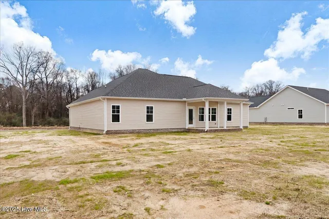 $294,900 | 307 Creeks Edge Drive, Pikeville, NC 27863