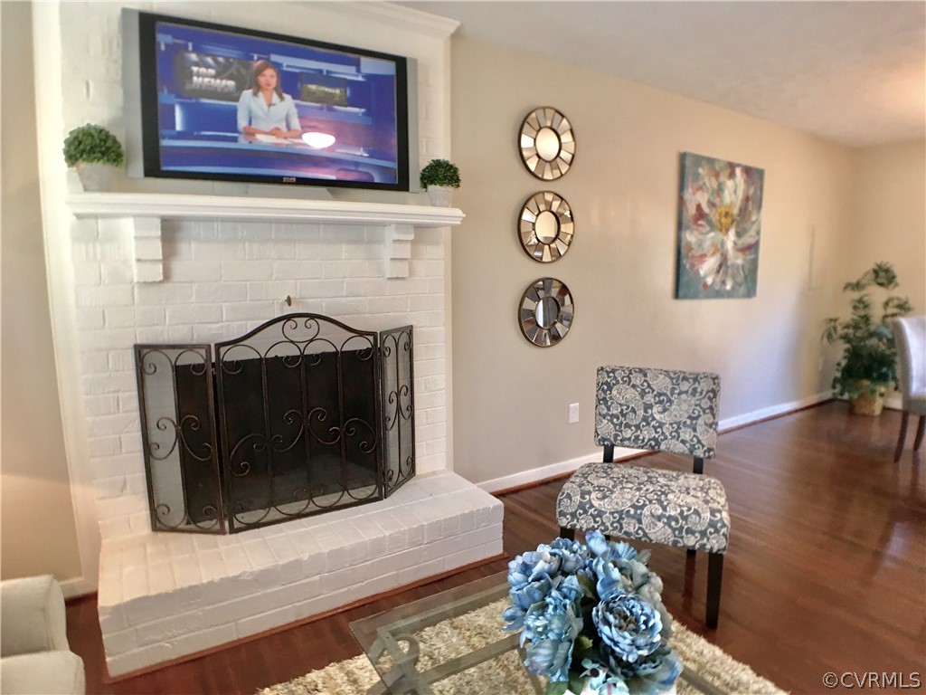 1376 Burning Tree Road Henrico, VA 23231 - Photo 10 of 34 Gallery Image 10