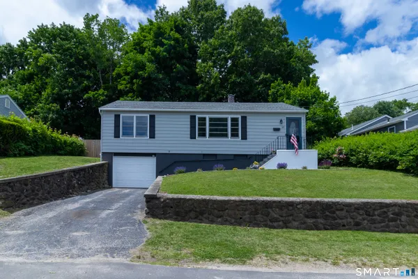 $319,000 | 69 Spring Garden Avenue, Waterbury, CT 06708