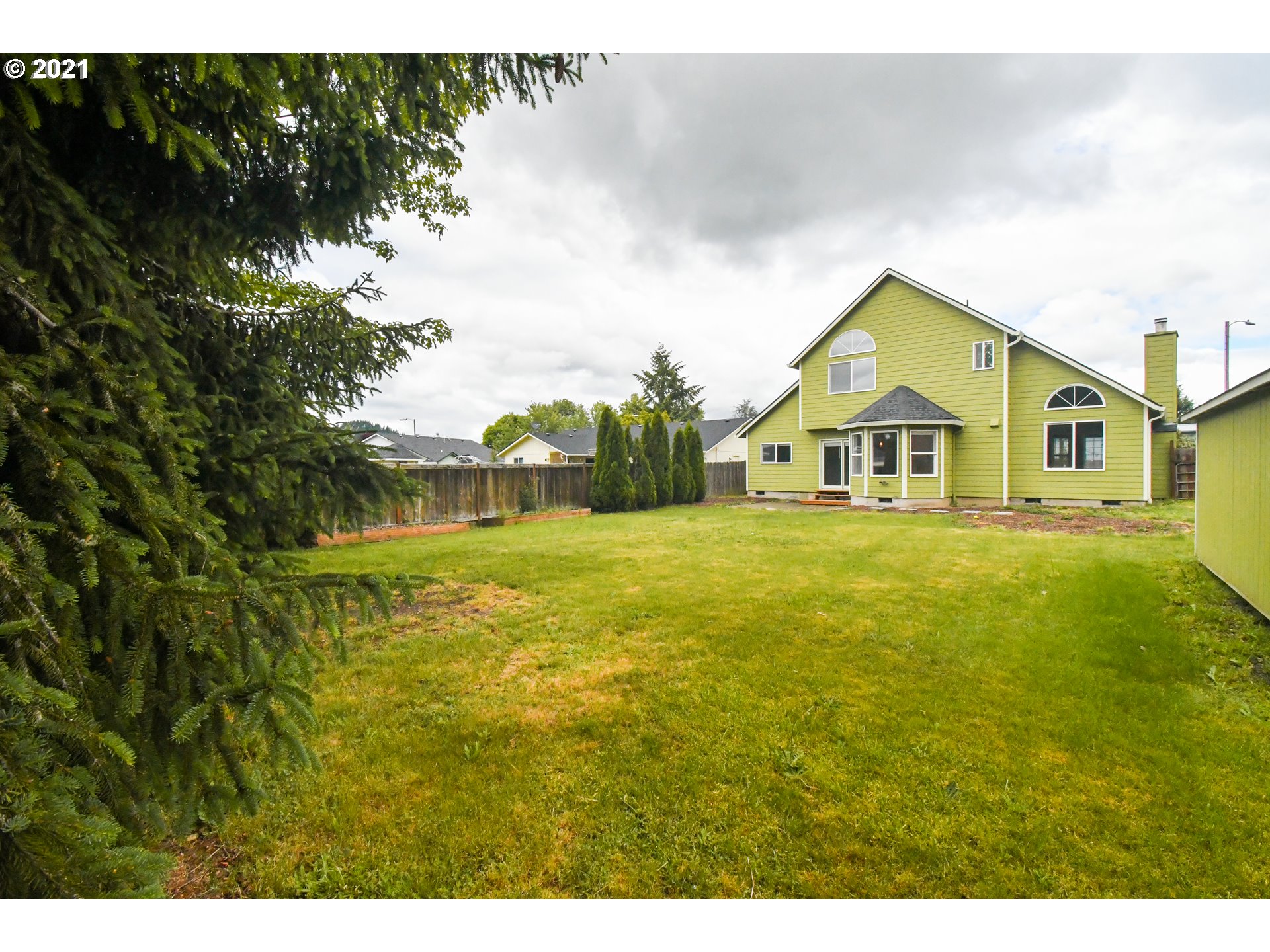 242 73rd Place Springfield, OR 97478 - Photo 29 of 32