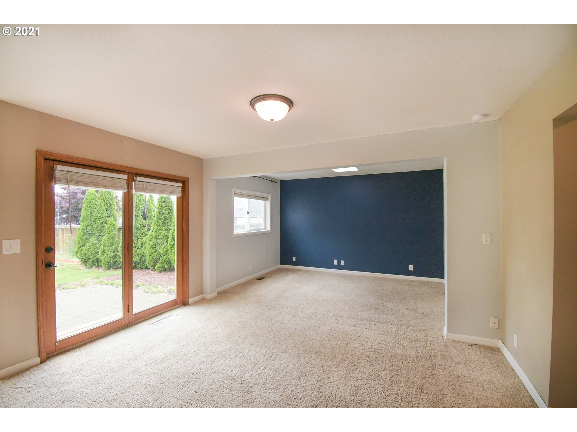 242 73rd Place Springfield, OR 97478 - Photo 5 of 32