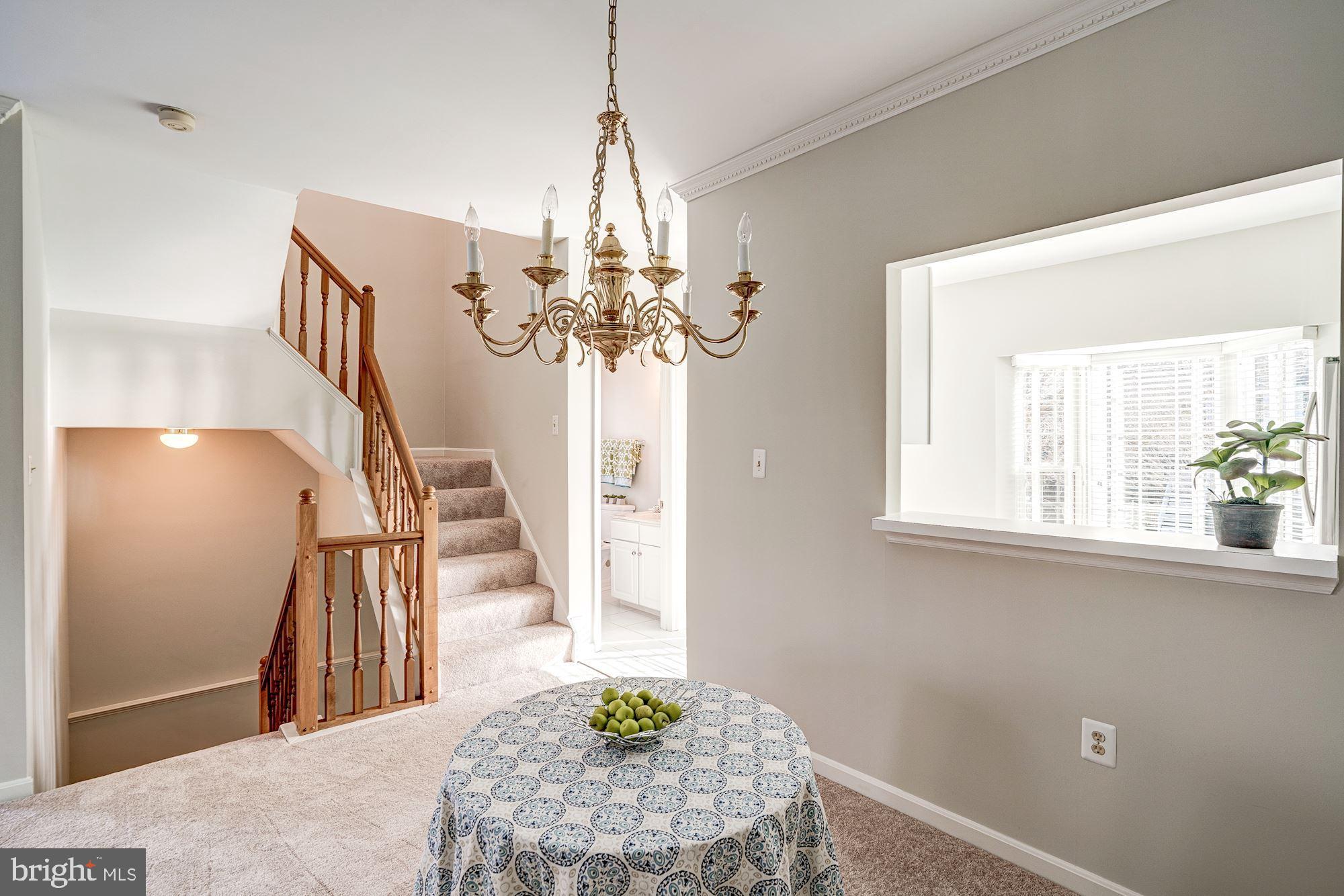 302 Rangers Way Southeast Leesburg, VA 20175 - Photo 7 of 42 Dining Room