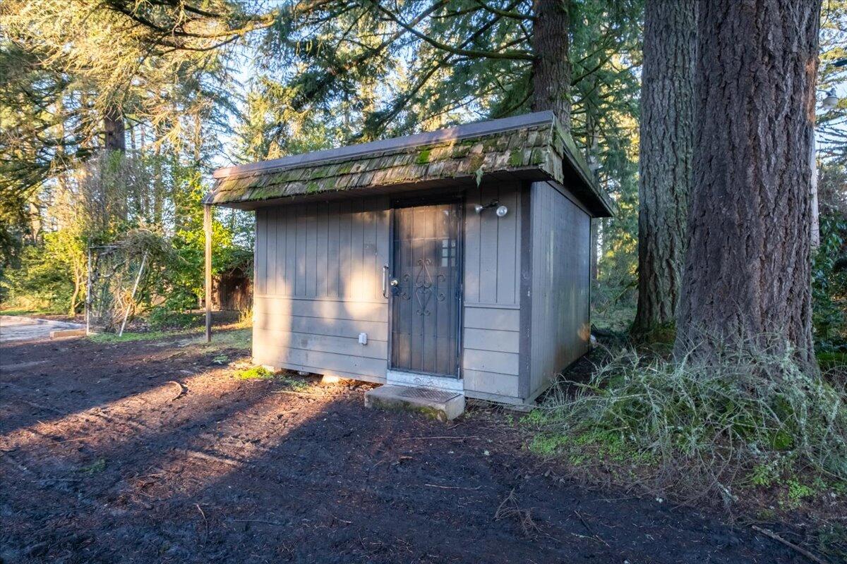 11997 Towers Road Southeast Stayton, OR 97383 - Photo 14 of 34