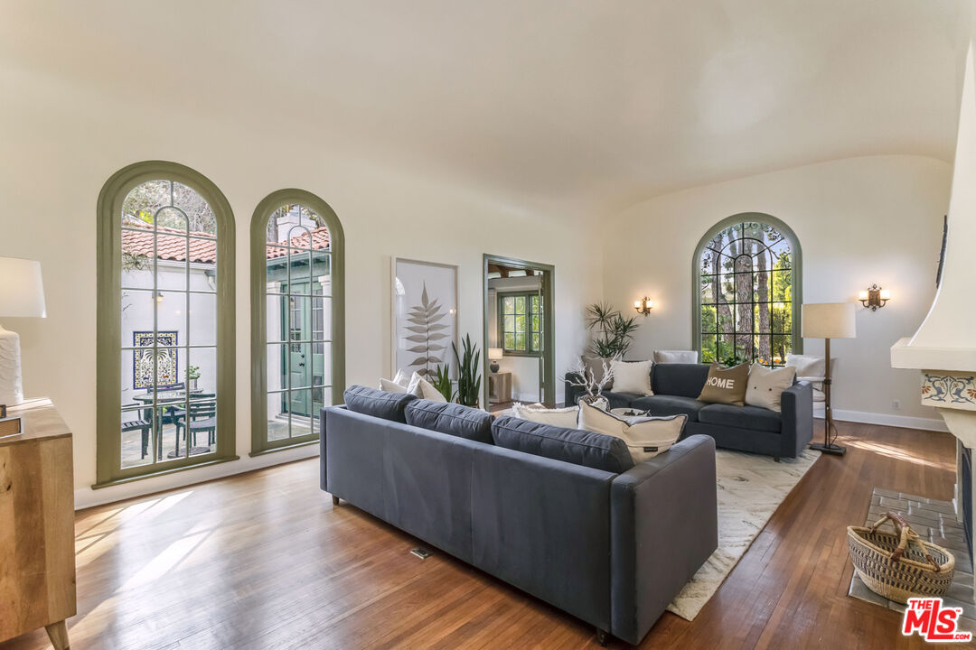 203 24th Street Santa Monica, CA 90402 - Photo 11 of 75