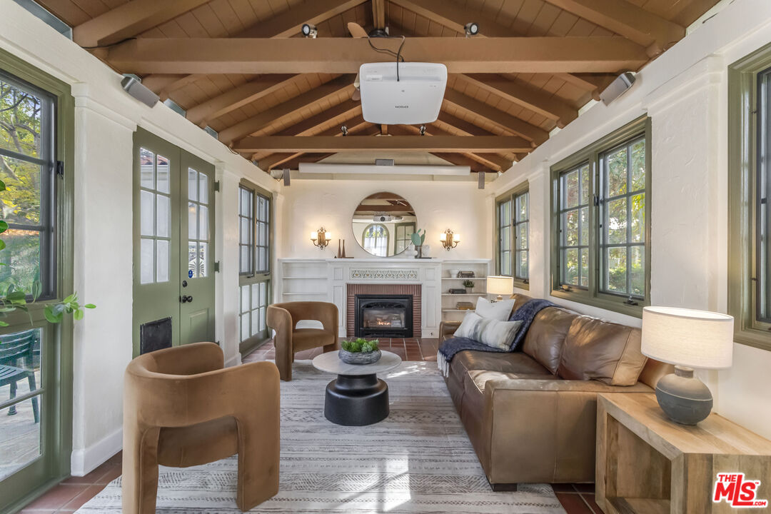 203 24th Street Santa Monica, CA 90402 - Photo 19 of 75