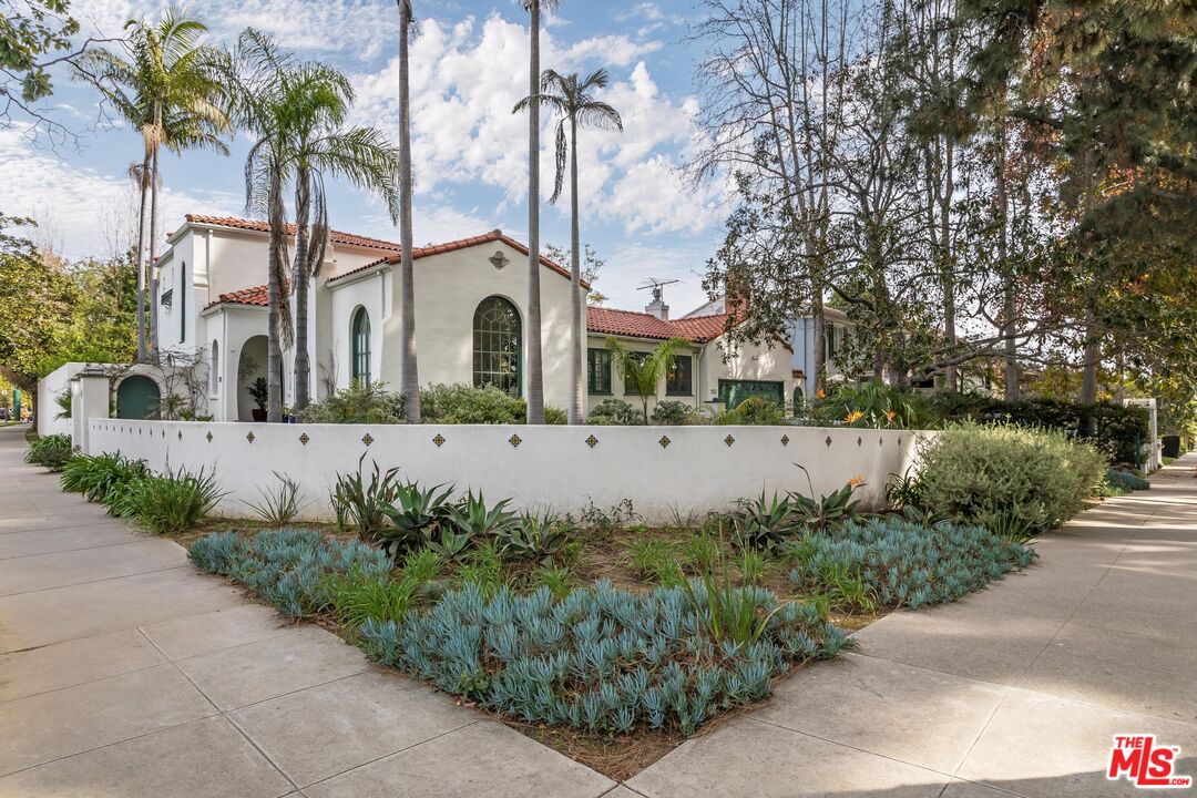 203 24th Street Santa Monica, CA 90402 - Photo 2 of 75