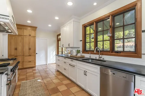 $4,997,000 | 203 24th Street, Santa Monica, CA 90402