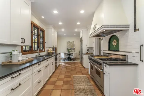 $4,997,000 | 203 24th Street, Santa Monica, CA 90402