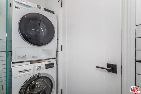 $4,997,000 | 203 24th Street, Santa Monica, CA 90402