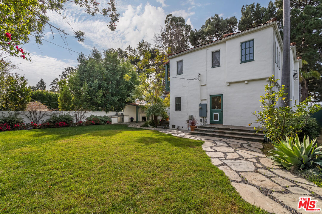 203 24th Street Santa Monica, CA 90402 - Photo 65 of 75