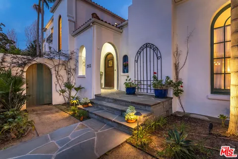 $4,997,000 | 203 24th Street, Santa Monica, CA 90402