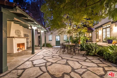 $4,997,000 | 203 24th Street, Santa Monica, CA 90402