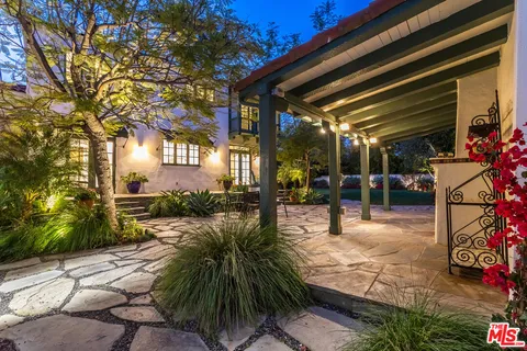 $4,997,000 | 203 24th Street, Santa Monica, CA 90402