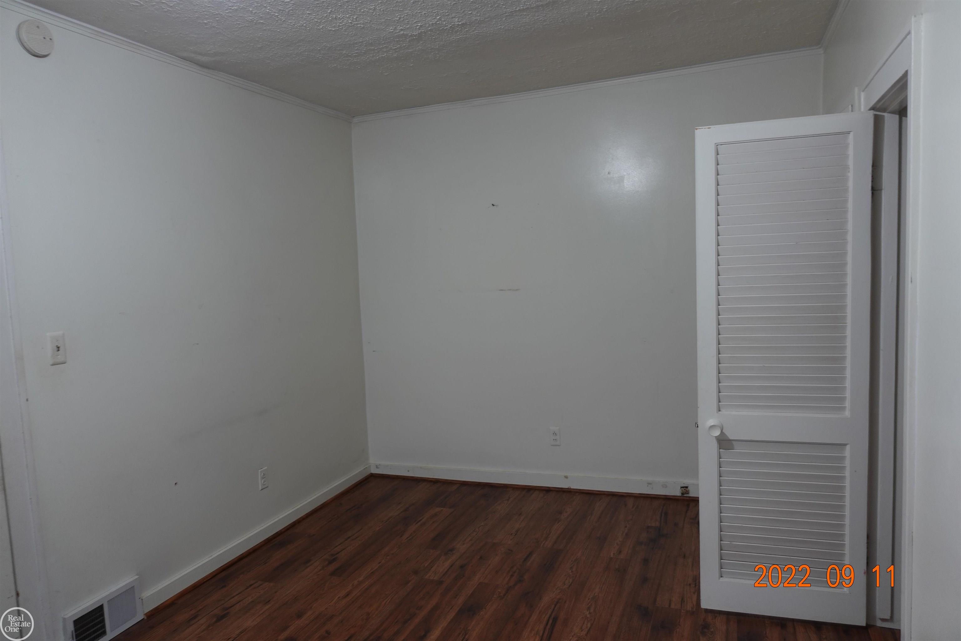 21603 Twelve Mile Road St. Clair Shores, MI 48081 - Photo 35 of 41